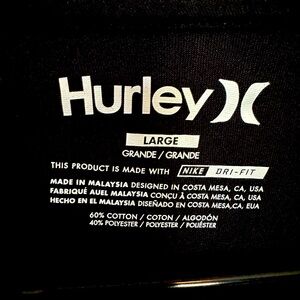 Men’s size large Hurley t shirt. Great condition